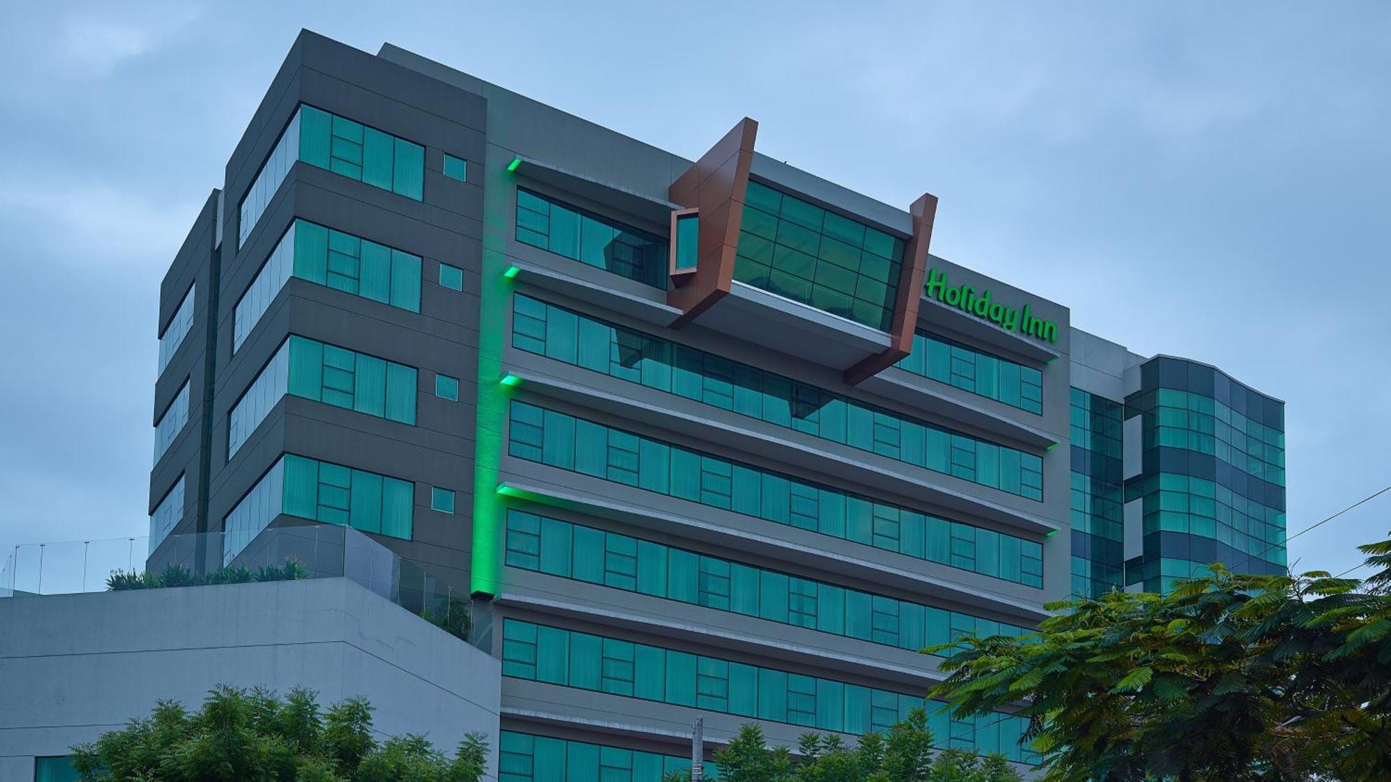 Holiday Inn Guayaquil Airport By Ihg Buitenkant foto Headquarters of the National University of Singapore