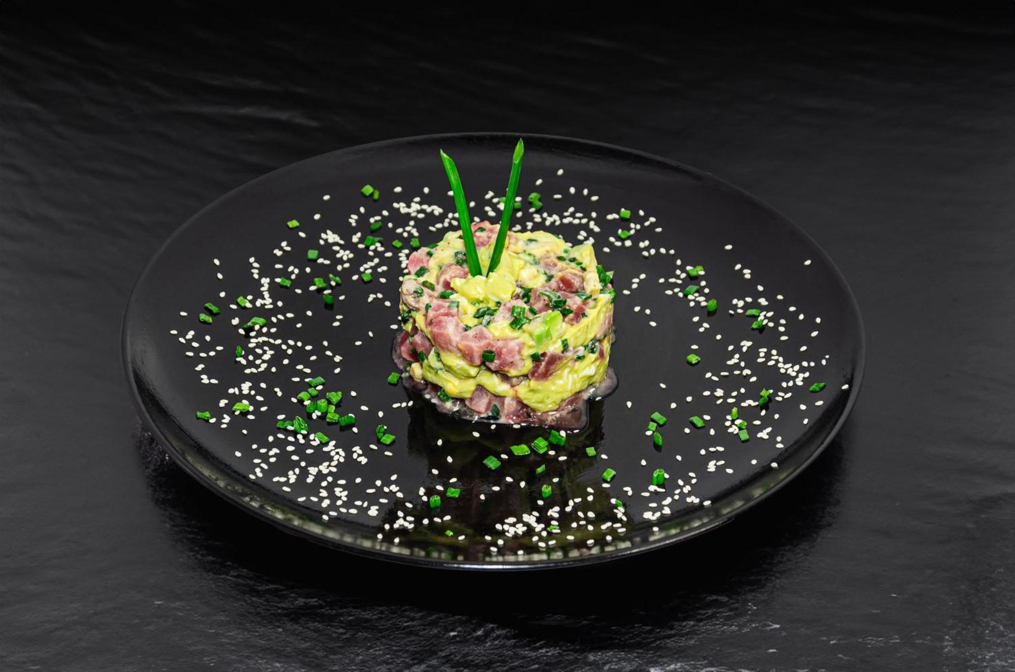 Holiday Inn Guayaquil Airport By Ihg Buitenkant foto Avocado tartar